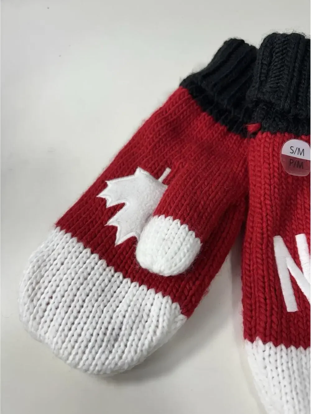 Hudson's Bay Team Canada Mittens  Olympics Black White Red Adult Small/Medium SZ - Picture 4 of 6